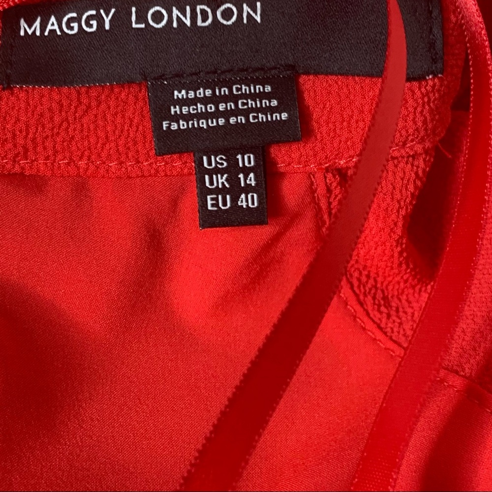 💥 SOLD💥Maggy London Ruffle Sleeve Mock Neck Red Cocktail Dress 10 - Picture 7 of 11